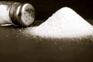 نمک خوراکی را چگونه تهیه می کنند